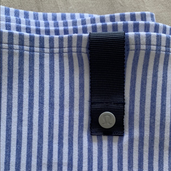 Lululemon Infinity Scarf - Picture 6 of 6